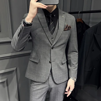 2023 Férfi (Blazer+ mellény + nadrág) Olasz stílusú divat Üzleti Alkalmi Slim Plaid Gentleman Business Work Formális 3 részes szett