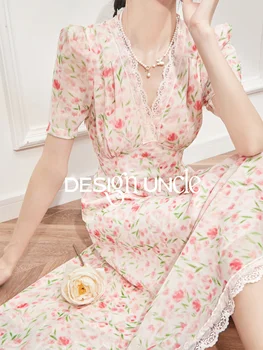 Tea Break francia ruha Romantikus rózsaszín töredezett V-nyakú csipke hosszú ruha
