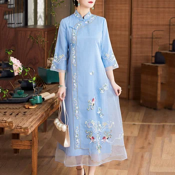Csúcskategóriás nyári nők Royal Cheongsam ruha retro elegáns hímzés A-line Lady Party Qipao tearuházat